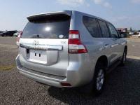 Toyota LAND CRUISER PRADO 2015